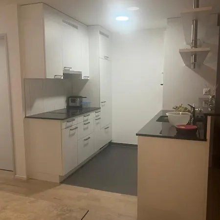 Appartement Yverdon * إفردون-لو-بان